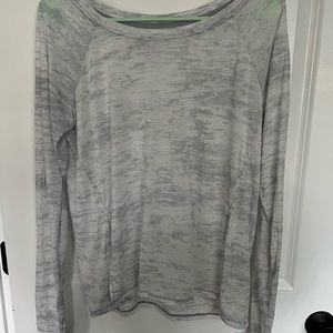 Nike thin long sleeve